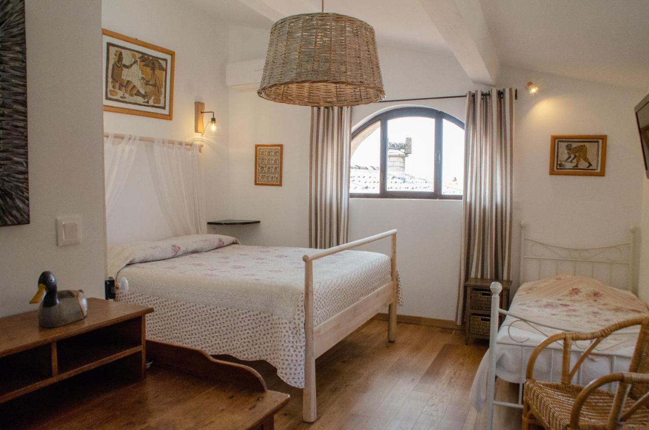 Hotel Les Remparts 브나스크 외부 사진