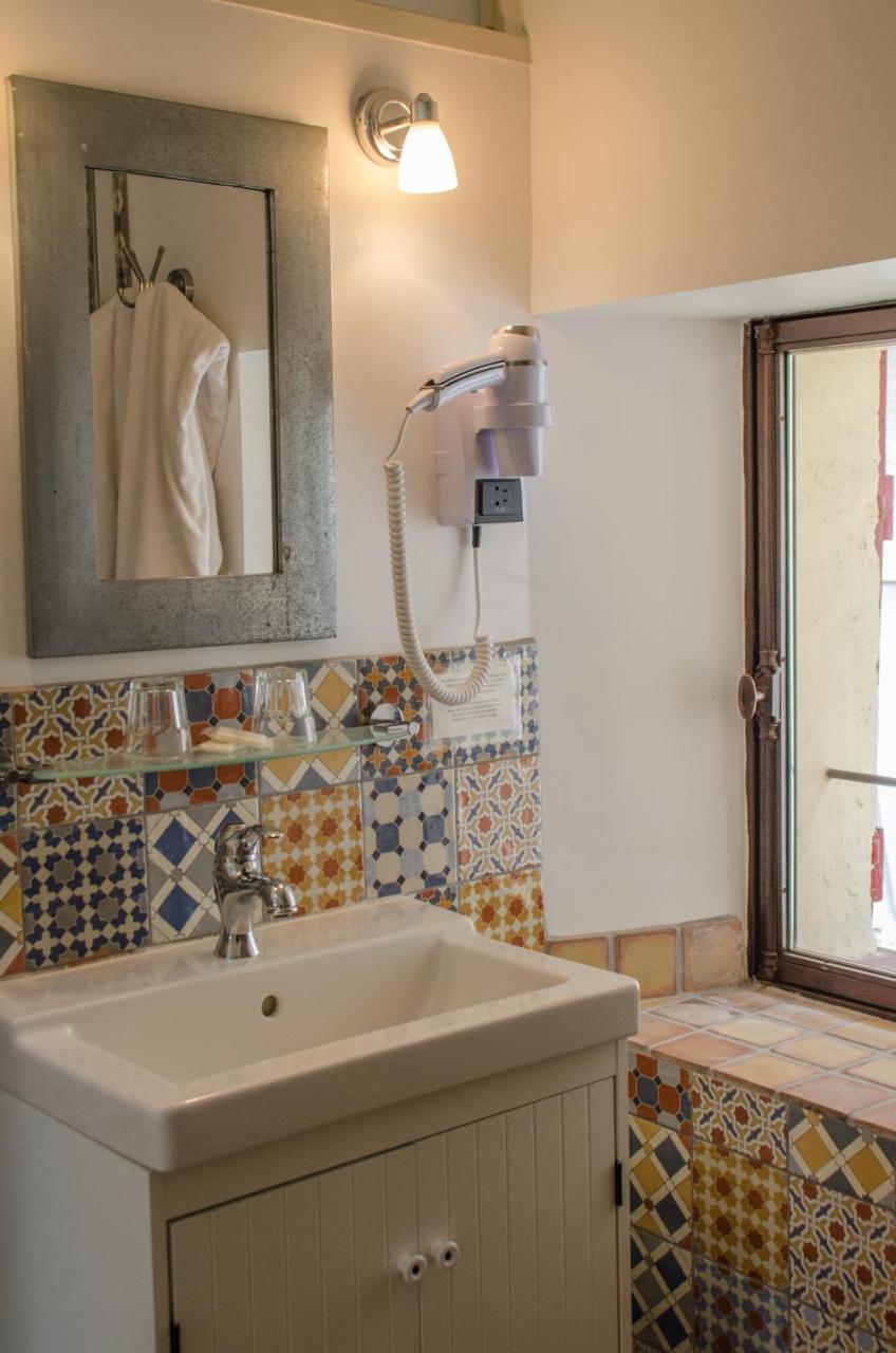 Hotel Les Remparts 브나스크 외부 사진